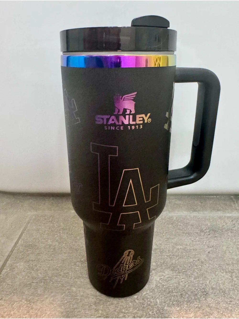 Stanley x LA Dodgers 40 oz Flowstate Quencher H2.O Tumbler Black with Oil Slick - Picture 7 of 14